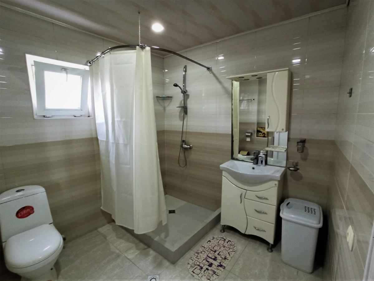 Guesthouse Lilia &Wine Celler Телаві Екстер'єр фото